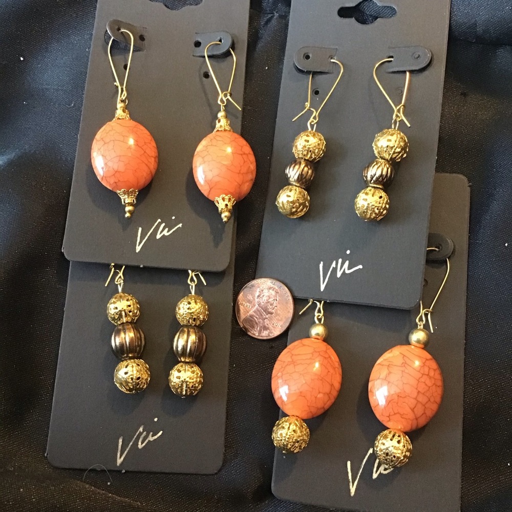 Vu “ Groupy Earrings “